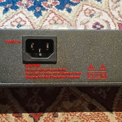 Walrus Audio Phoenix 230V Clean Power Supply image 5