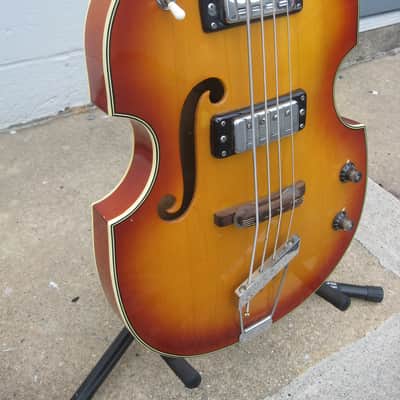 Mayfair Deluxe Bass 60's 70's Vintage Sunburst Case, Kent Teisco image 3