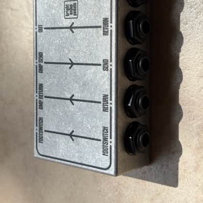 Brightonion 5 Gang Patchbox- side sockets image 2