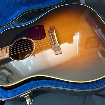 Immagine 2010 Gibson J-45 Standard Vintage Sunburst with LR Baggs pickup system - 3