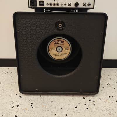 Bogner Atma AT-H18 + Cabinet ATMA 112 imagen 3