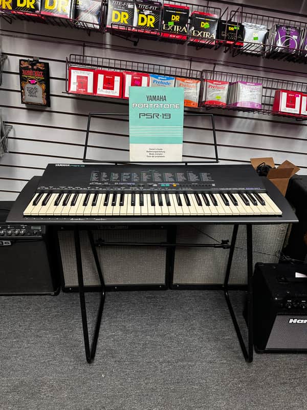 Yamaha PSR-19 Portatone Keyboard image 1