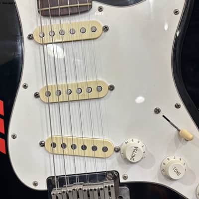 Fender 40th anniversary Stratocaster 1994 - Black/Red image 5