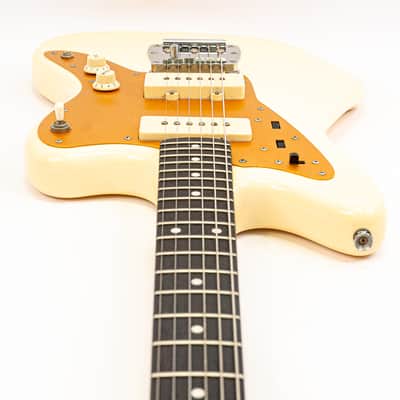2018 Squier J Mascis Signature Jazzmaster Guitar – Vintage White – Gigbag image 9