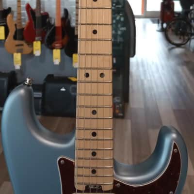 Fender American Elite Stratocaster HSS Shawbucker with Maple Fretboard 2019 - Satin Ice Blue Metallic image 3
