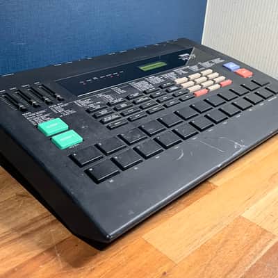 Yamaha RX7 Digital Rhythm Programmer - Black image 2