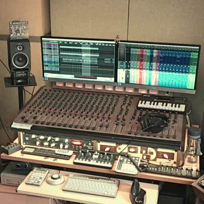 The Big Brown Analogue Sound - vintage Allen & Heath System 8 Mk1 16:8:2 analogue mixing desk! image 1