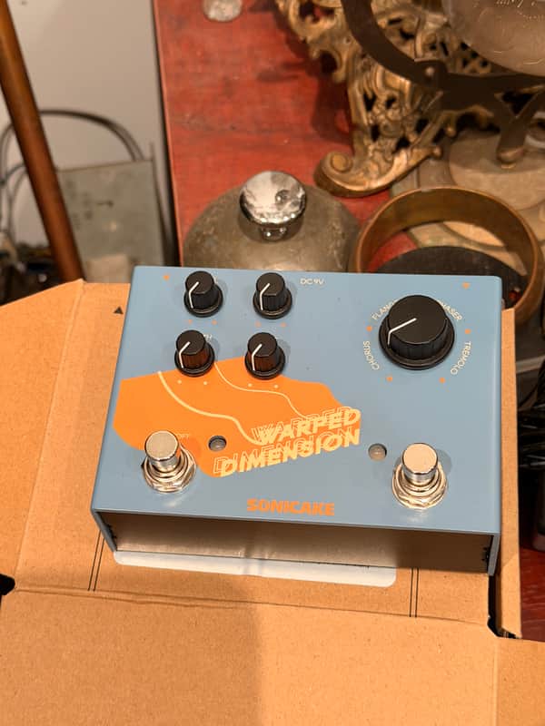 SONICAKE SONICAKE Warped Dimension Digital Modulation Guitar Effects Pedal 4 Mode of Chorus, Flanger, Phaser & Tremolo image 1