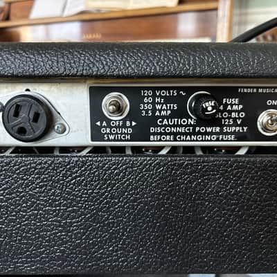Fender Vibrosonic Reverb 2-Channel 100-Watt 1x15" Guitar Combo 1972 - 1976 - Silverface image 3