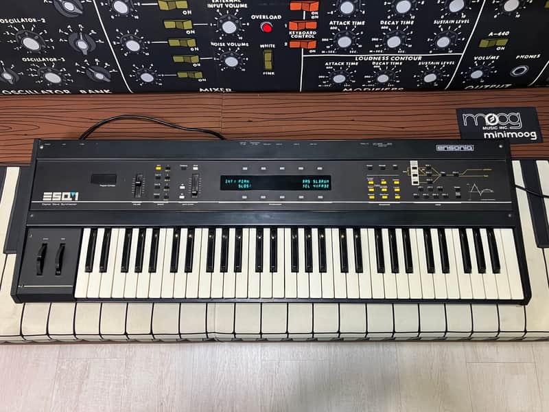 Ensoniq ESQ-1 Wave Synthesizer | Reverb UK