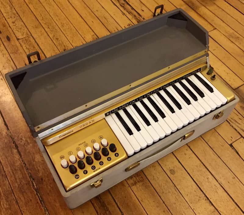 Companion Air organ 1960s image 1