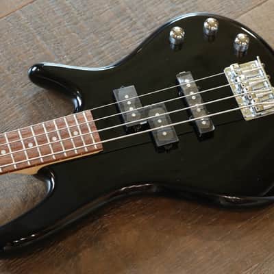 Ibanez Gio Mikro GSRM20 4-String Bass Black + Gig Bag image 4
