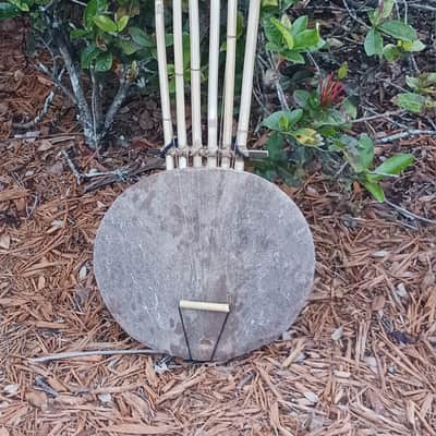 African-style pluriarc (compound musical bow): large image 2