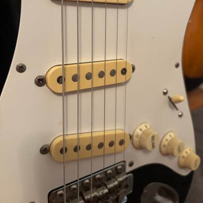 Squier MIJ Standard Stratocaster with Maple Fretboard 1984 - 1988 - Black image 9