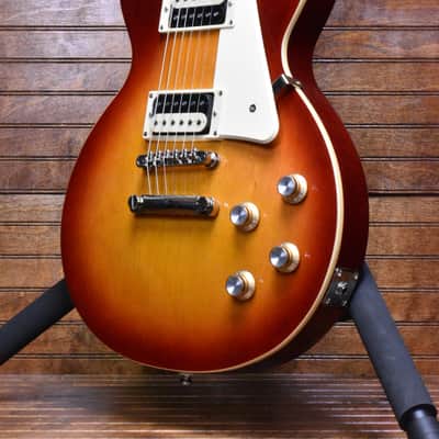Epiphone Les Paul Classic, Heritage Cherry Sunburst image 3