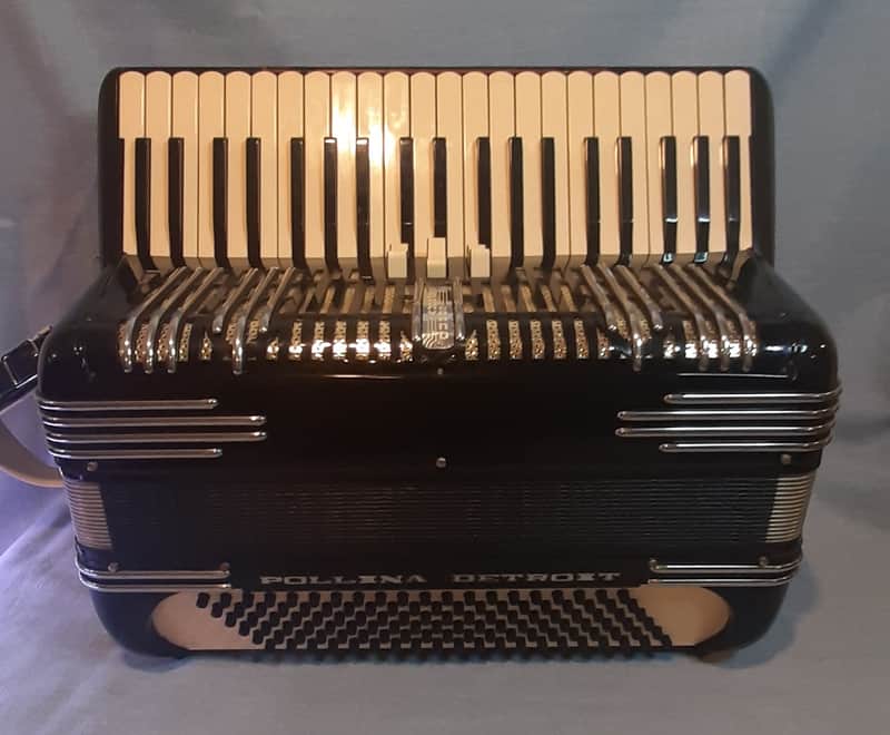 Pollina Detroit Symphony Grand Accordion