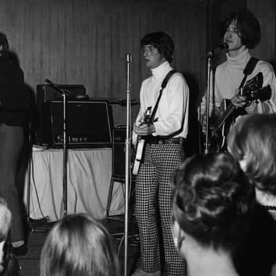 Reslo Ribbon Mic RBL - Red - Owned By Dave Davies Of The Kinks image 5