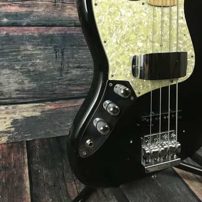 Used Fender Left Handed 1975 Jazz Bass with Case image 6