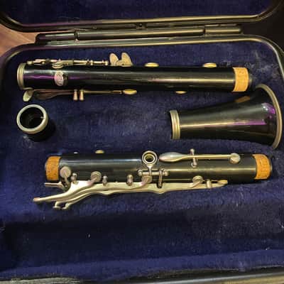 Bundy Resonite Bb Clarinet by Selmer image 4