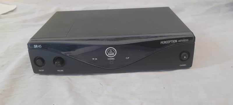 AKG SR45 High Performance Wireless Stationary Receiver 2010s - Black image 1