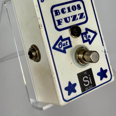 Unbranded BC108 Fuzz Hand Custom Made - White image 3
