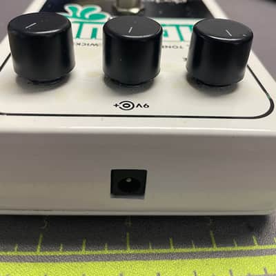 Electro-Harmonix Big Muff Pi with Tone Wicker Distortion / Sustainer 2008 - Present - White / Black / Green image 4