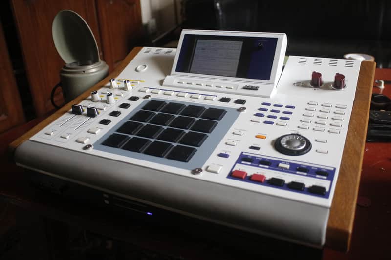 Akai MPC4000 Custom full options image 1