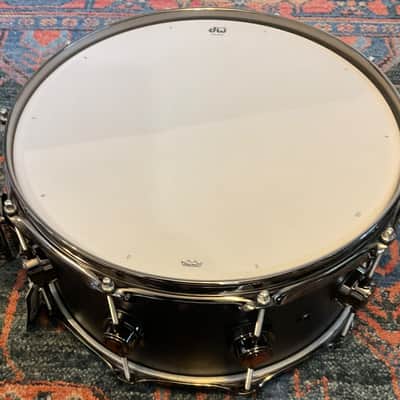 DW Collectors Series Ebony Satin Oil 6.5x14 Snare W/ Chrome HW image 3