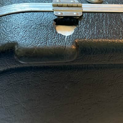 1990's Fender Red Label Molded Hardshell Stratocaster Telecaster Guitar Case No Key (Damaged Feet) image 10