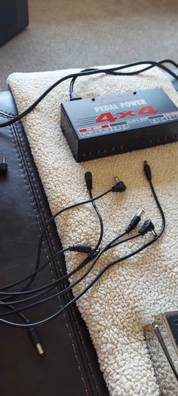 Voodoo Lab Pedal Power 4X4