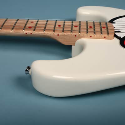 2024 Squier Hello Kitty Stratocaster White Electric Guitar image 7