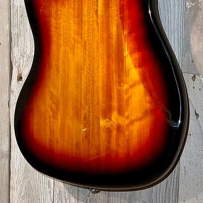 2025 Squier Classic Vibe '60s Jazz Bass Fretless - 3-Color Sunburst, Support Indie Guitar Shops and Buy it Here! image 12