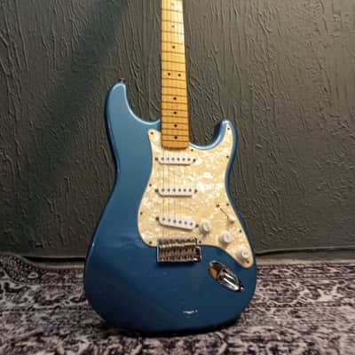 Fender Deluxe Powerhouse Stratocaster 1998 - Lake Placid Blue image 1