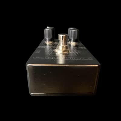 Catalinbread ANTICHTHON Otherwordly Oscillating Fuzz Pedal image 3