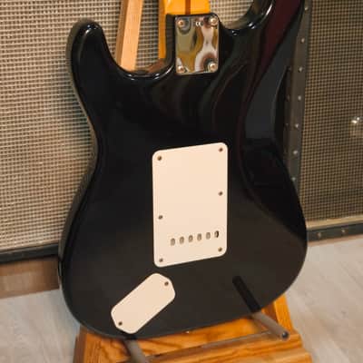 Fender Powerhouse Stratocaster with Rosewood Fretboard 1998 - 2007 - Black image 21