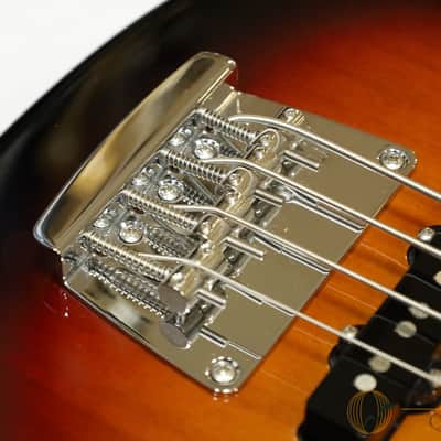 Fender American Performer Mustang Bass 3-Color Sunburst image 10