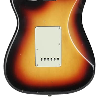2025 Fender Custom Shop 1965 Stratocaster Journeyman Compound Radius Aged 3 Tone Sunburst image 5