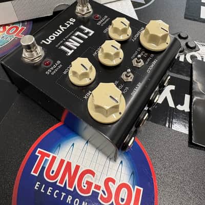 Strymon Flint Reverb and Tremolo V1 2012 - 2022 - Black with White Knobs image 3