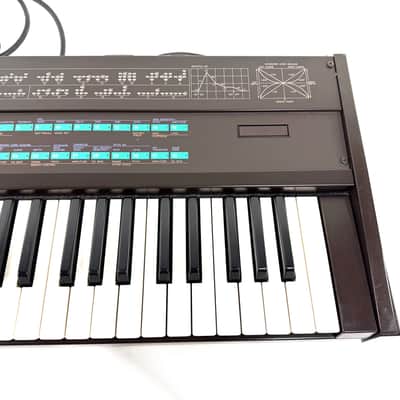 Used Yamaha DX-7 Vintage 61-Key Synthesizer image 7