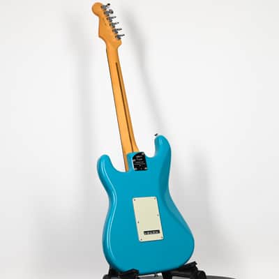 Fender American Professional II Stratocaster HSS- Miami Blue 2025 (US25106880) image 14