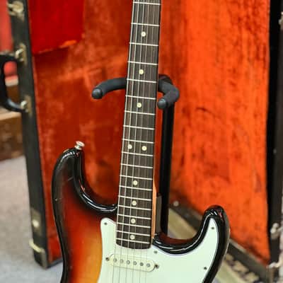 1971 Fender Stratocaster with Rosewood Fretboard - 3-Tone Sunburst image 3