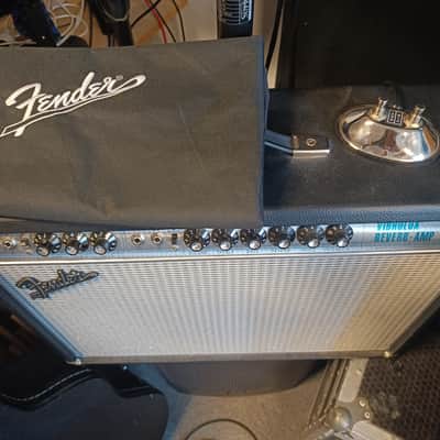Fender '68 Custom Vibrolux Reverb image 2