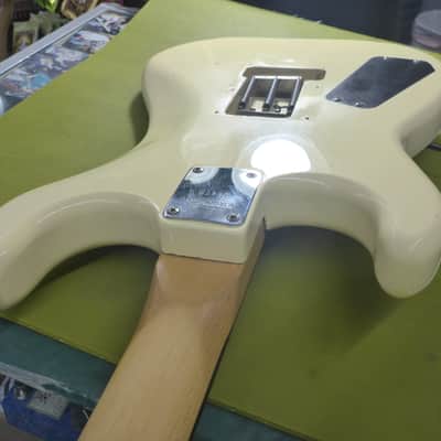 Kramer Player Grade Baretta I : Leveled ,Crowned & Dressed Frets 1985 - white image 19