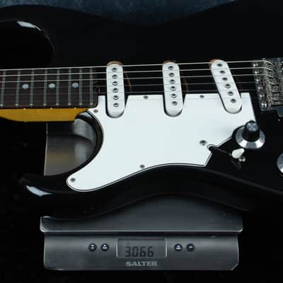 Asher S Classic Black, Left Handed 2021 ~ Secondhand image 5
