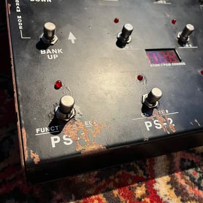 2 FOR THE PRICE OF 1 ... Custom Audio Electronics RS-10 MIDI Footcontroller Switcher (Trusted by Steve Lukather, Michael Landau, Steve Vai, Tom Delonge, Peter Frampton, ...) image 6