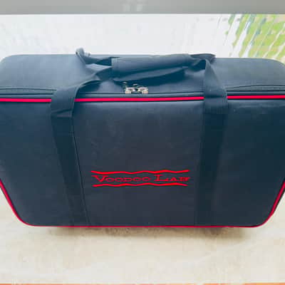Voodoo Lab Dingbat Medium Pedalboard with Case and Dingus image 12