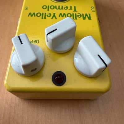 Mad Professor Mellow Yellow Tremolo Handwired 2010s - Yellow Bild 4