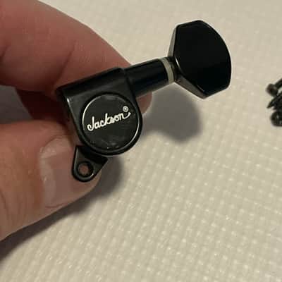 2000's Jackson DK2 Dinky Guitar Black Jin Ho Korea Tuners Tuning Pegs 6 In Line image 5
