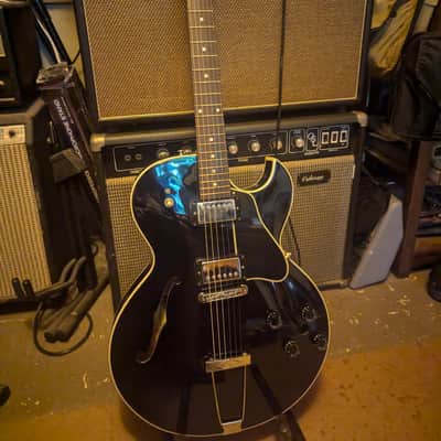 Gibson ES-135 Ebony "Limited Edition"- 2000 image 2