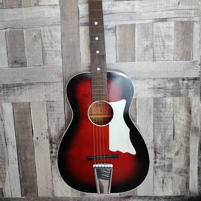 Airline Parlor Size 60's - Red to black burst w/ hardcase image 1